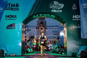 BIB: 5637
                            <button type="button" onclick="openModal(24863550)" class="btn btn-primary btn-sm float-right btn-popup" data-toggle="modal" data-target=".modal-high-quality">
                        <i class="fas fa-shopping-cart"></i> Add to Cart
                    </button>
                                            <button type="button" onclick="isThisMe(24863550, true)" class="btn btn-success btn-sm float-right btn-popup btn-isme hidden" data-toggle="tooltip" data-placement="bottom" title="นี่คือรูปของคุณใช่ไหม คลิกที่นี่เพื่อเอาเข้าอัลบั้ม">
                        <i class="fas fa-plus"></i> Add to album
                    </button>
                    <button type="button" onclick="isThisMe(24863550, false)" class="btn btn-warning btn-sm float-right btn-popup btn-isnotme hidden">
                        <i class="fas fa-ban"></i> Remove from album
                    </button>